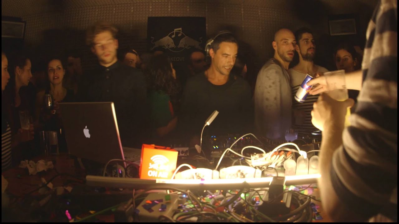 Experience DJ Vibe’s Mesmerizing Techno Set at Boiler Room Lisboa 🎶