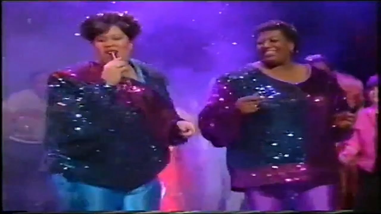 The Weather Girls Perform 'It's Raining Men' on TOTP 1984 🌧️