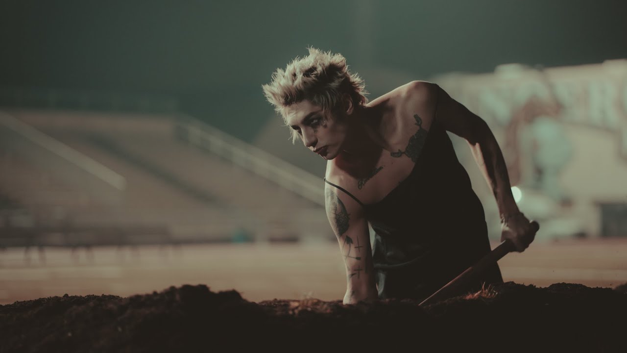 PALAYE ROYALE - Lonely 🎶 Official Music Video | The Bastards Out Now!