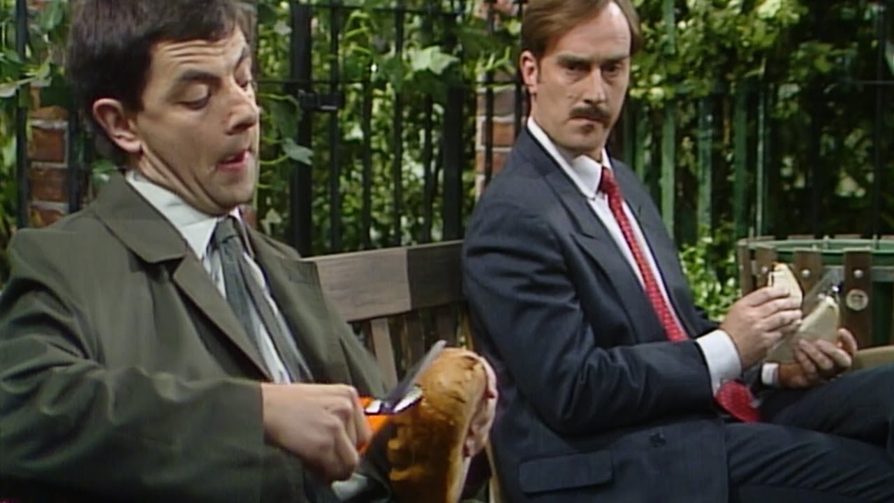 Sandwich Wars! Mr Bean's Park Adventure 🥪