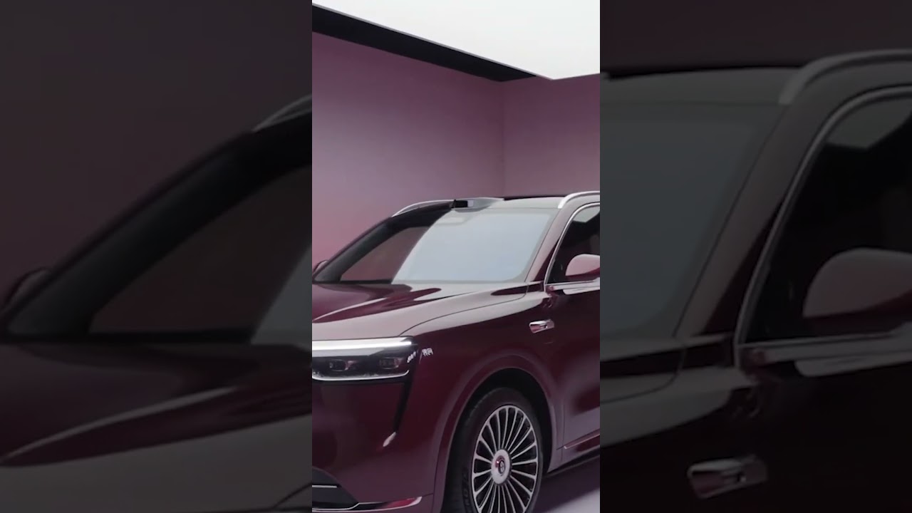 Huawei's AITO M8 Crossover Sparks Auto Market Buzz 🚗