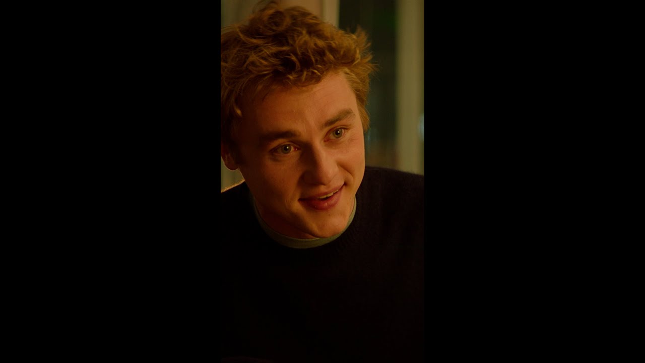 Find Love at the Airport ✈️ | Heartwarming Short on Netflix