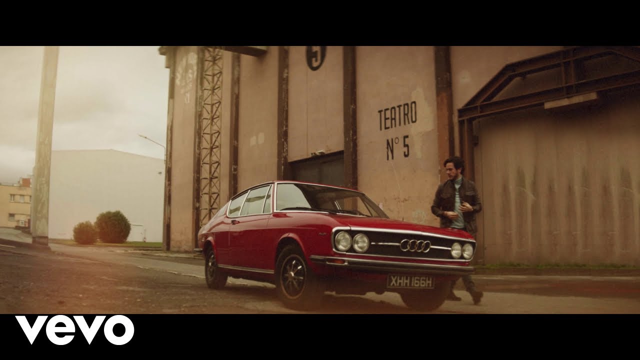 Jack Savoretti - Candlelight 🎶 Official Music Video from 'Singing To Strangers'