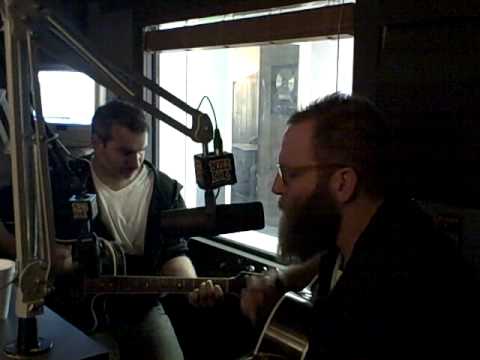 Seven Mary Three Performs 'Cumbersome' Live 🎸