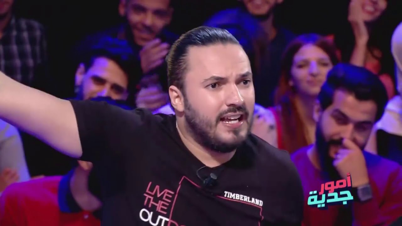 Omour Jedia يشارك قصة رفيقة الحولة التي قرأت معه في المكتب 📖