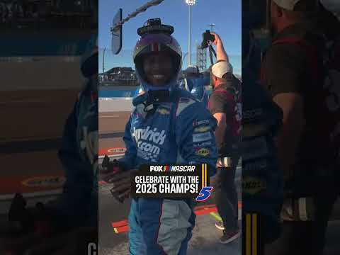 Kyle Larson celebrates his 2nd Cup Championship! 🏆 #nascar #racing #kylelarson #championship