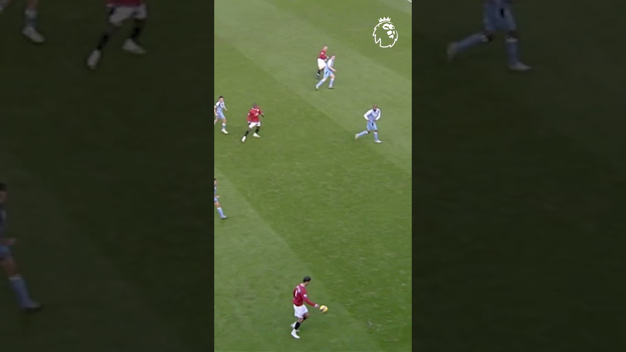 Cristiano Ronaldo's Notable Assist to Wayne Rooney Against Manchester City