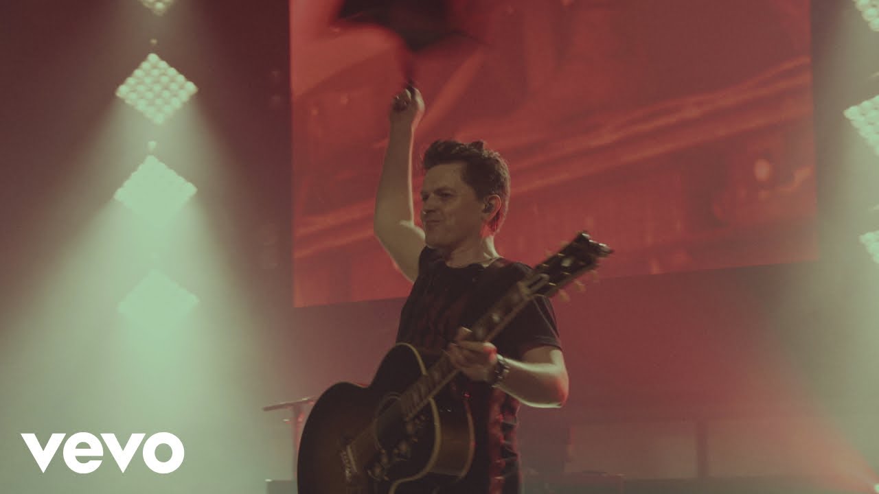 Michael Patrick Kelly - Shake Away (Live)