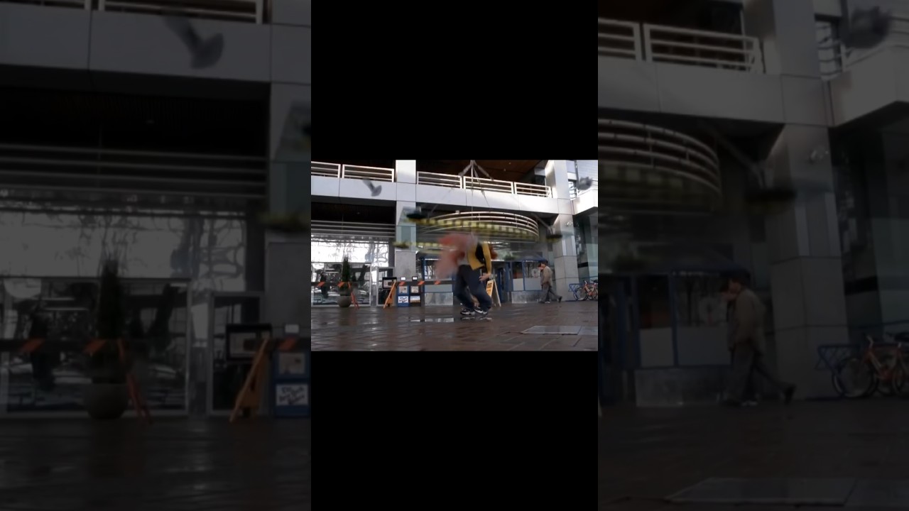 Glass Pane Crush Scene in Final Destination 2 (2003)