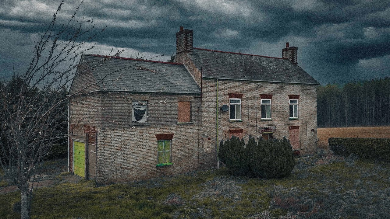 Haunted Farmhouses: They Ran in Fear 👻