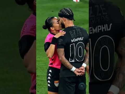 Memphis nĂŁo perdoa kkkkk #memphis #corinthians #futebol #jogador #juiz #trend #trending #jogos