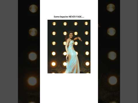 Priyanka to Harnaaz; the vibe stays iconic ❤️ #bollywood #desi #dance #priyanka