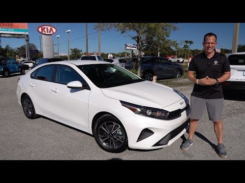 Is the NEW 2022 Kia Forte a BETTER sedan than a Toyota Corolla?
