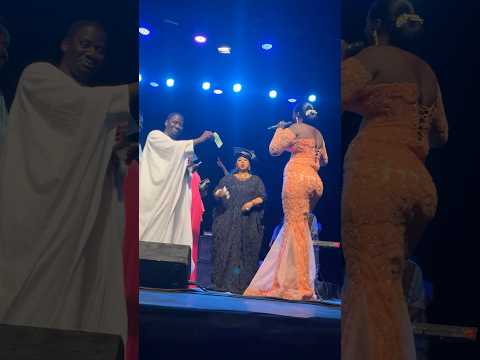 Anniversaire PENDO GUISSĂ au théùtre Sorano đ„đłđ #pendoguisse #pendaguisse #dembaguisse