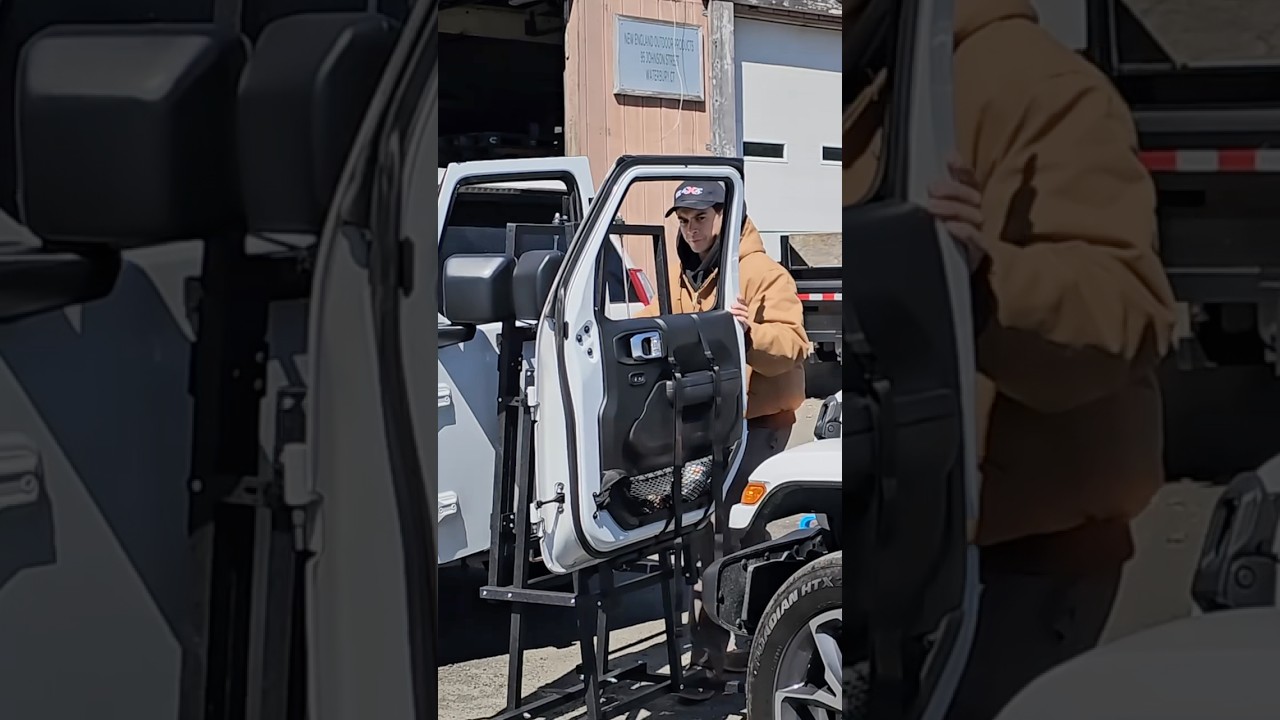 EZ4X4 Door Lift: Lift Doors Safely Solo 🚪