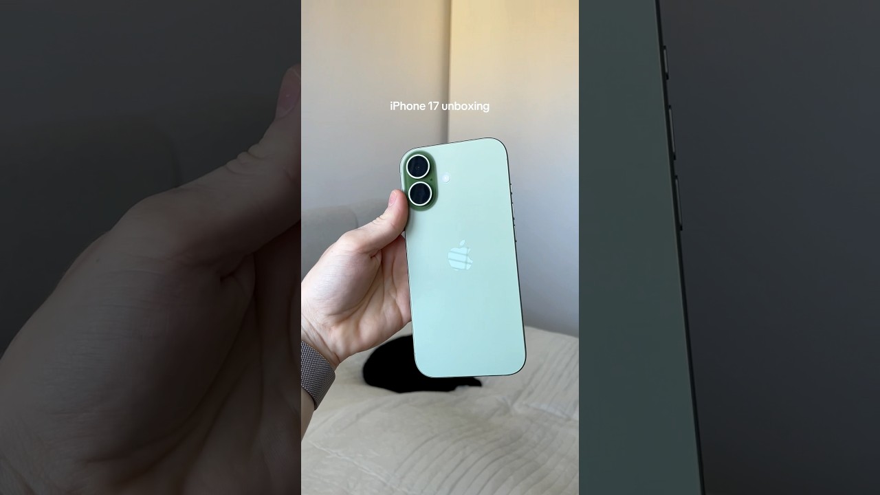 iPhone 17 Sage Green 256GB Unboxing 🌿