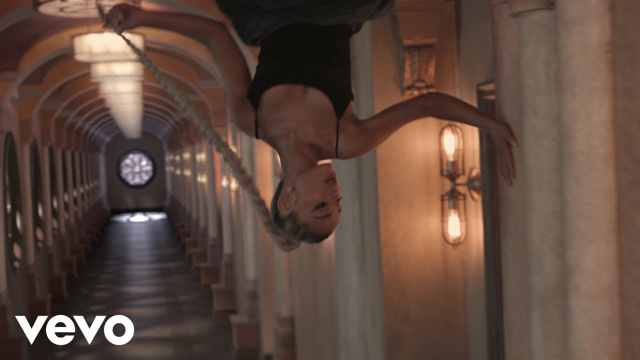 Ariana Grande - No Tears Left to Cry 🎶