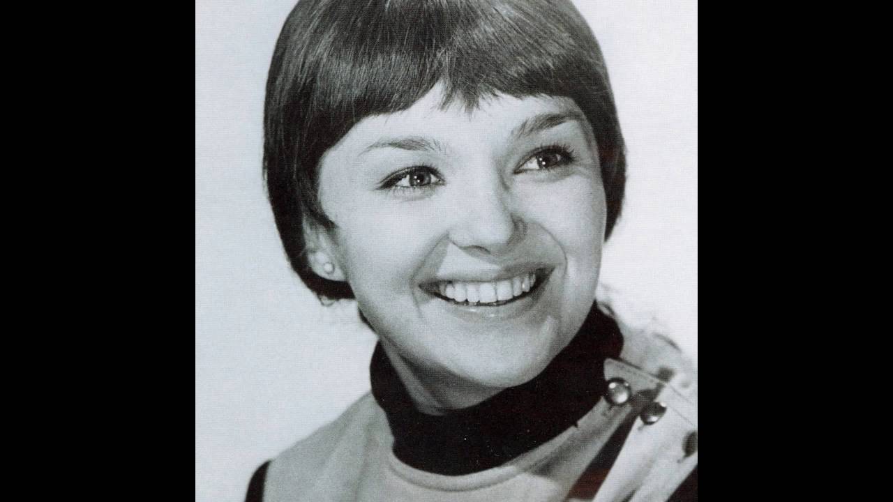 Наталья Гвоздикова — Народная артистка РФ и талантливая актриса театра и кино 🎬