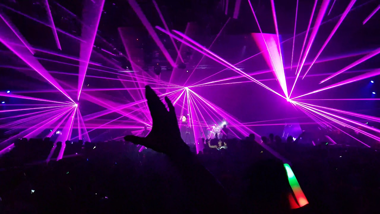 White Party with DJ Suri 🎧