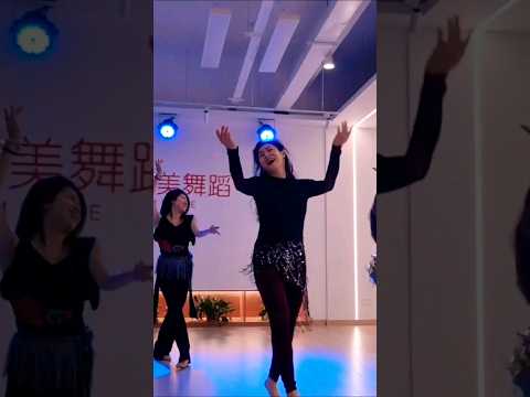 el youm helw dah  #bellydance #dance #arabicsong #dancevideo #dancer #orientaldance #الرقص #댄스