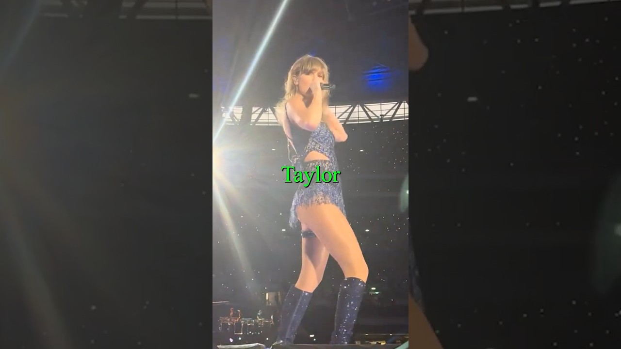 Singers Who Pause to Thank Fans 🙌