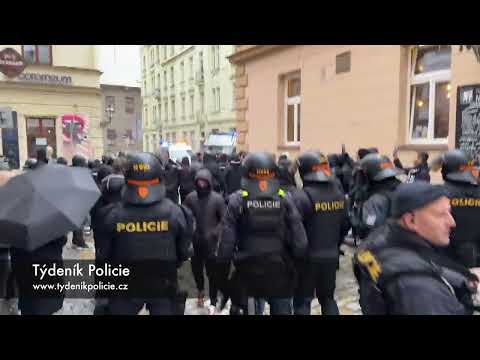 BEZPEČNOSTNÍ OPATŘENÍ - FOTBAL HRADEC KRÁLOVÉ x BOHEMIANS PRAHA