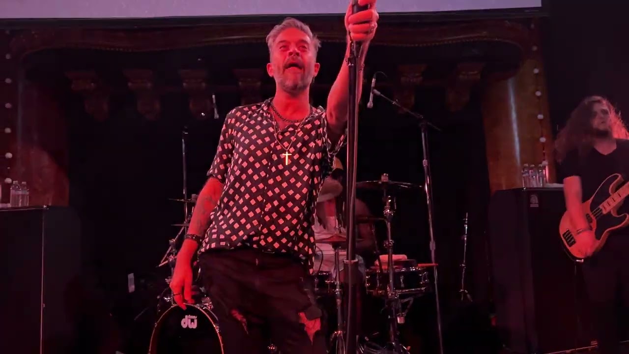 Glassjaw Performs 'Ry Ry's Song' Live at GAMH 🎸