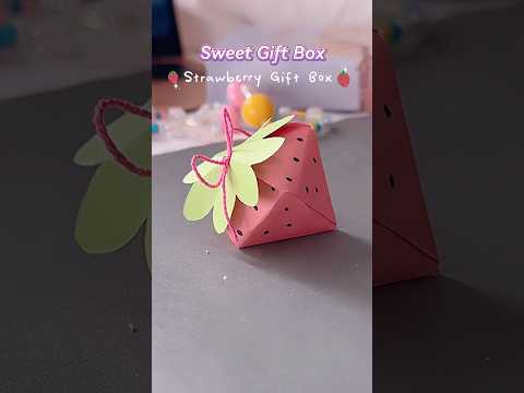 Strawberry sweet gift box 🍓✨#shorts #art #diy #muktaartandcraft #youtubeshorts