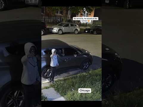 Chicago Gang Members Wave at the camera while committing a crime 😨#violenceprevention #crime