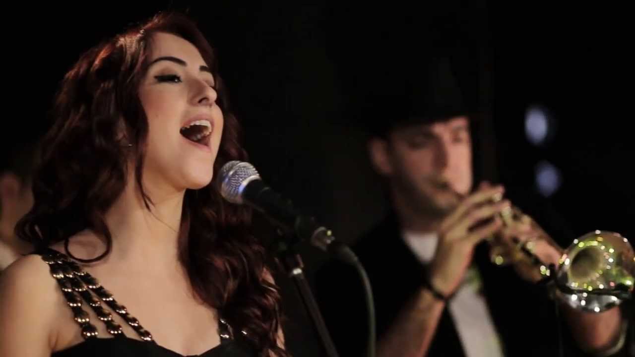 Six Pack - Düşünme Hiç (Ajda Pekkan Cover) 🎶