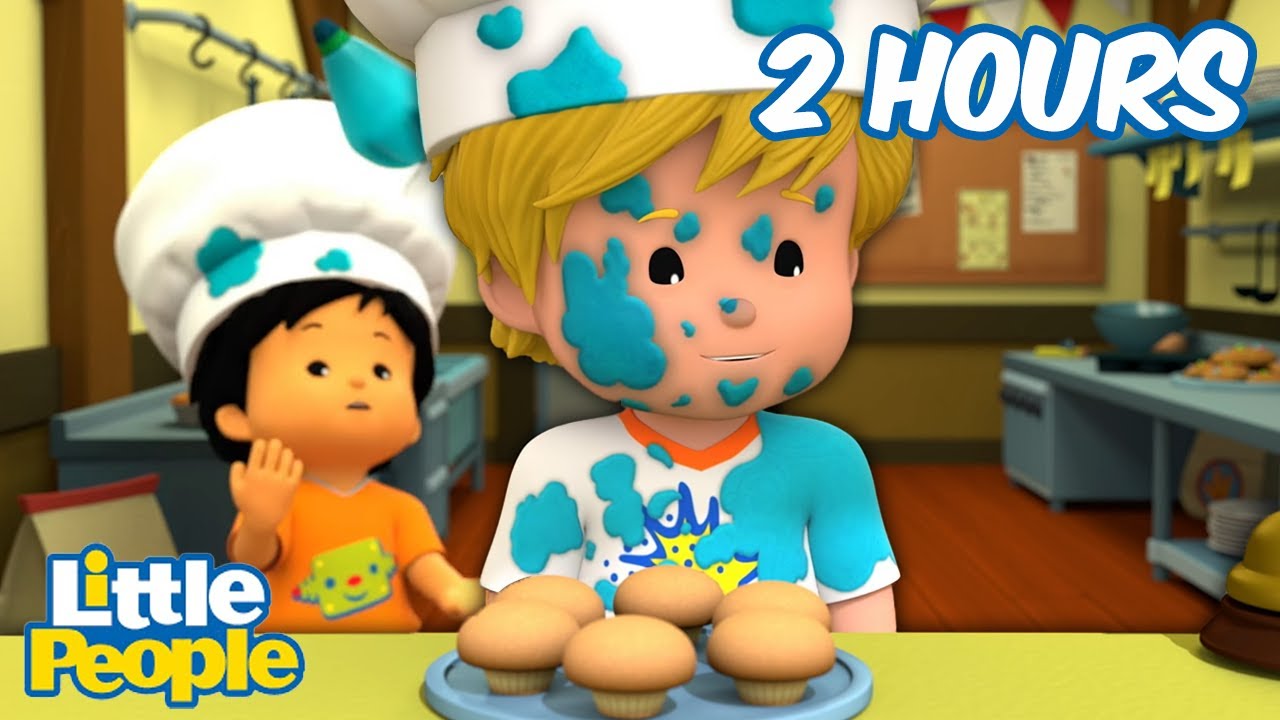 The Missing Cupcakes Mystery | Little People Episode