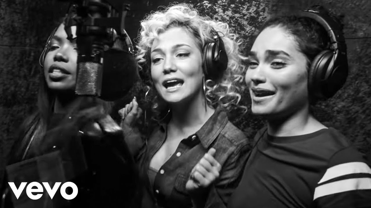 Star Cast - I Bring Me (Official Video) 🎶