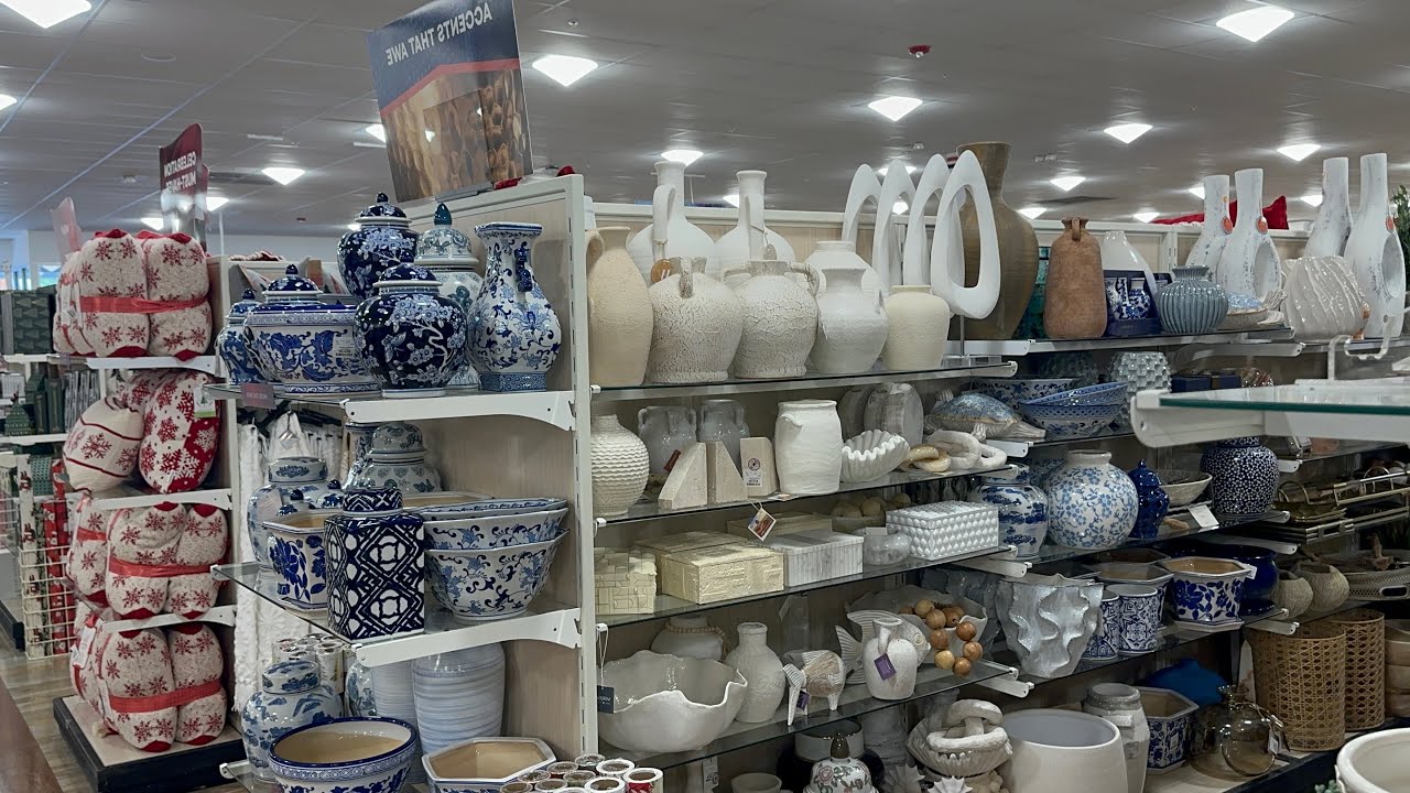 New Home Decor Arrivals at HomeGoods 🎄