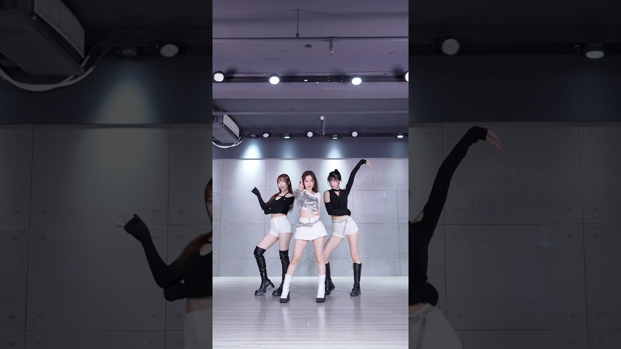 🔥 HUNTRIX 'Golden' Dance Cover | K-pop Demon Hunters #KpopDemonHunters