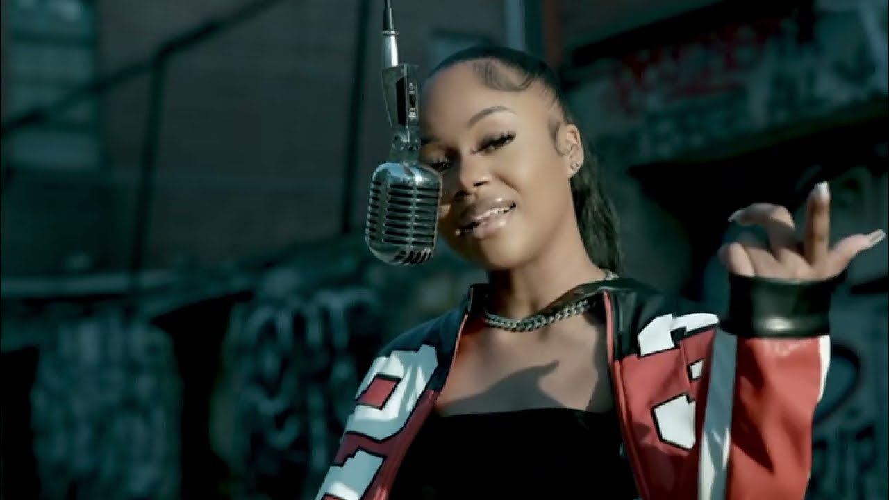 Mayah V - Hit & Run Cover Visualizer 🎶