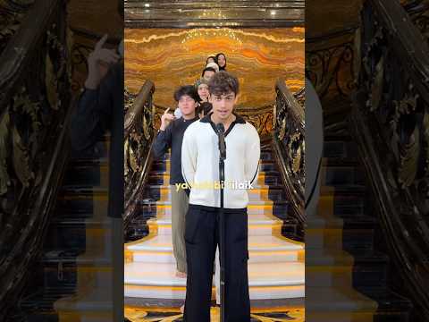 Our new member 😉 langsung sama penanyi aslinya @HarrisJOfficial #qalbifilmadina