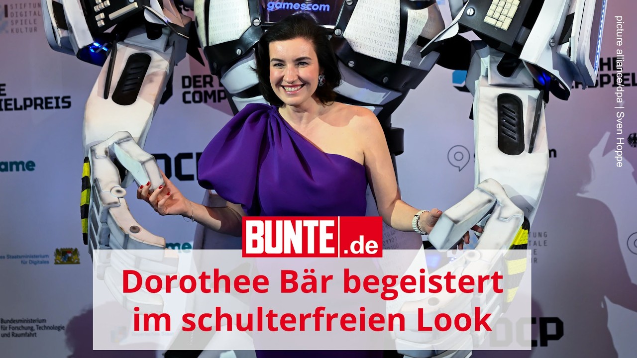 Dorothee Bär im schulterfreien Wow-Look 👗