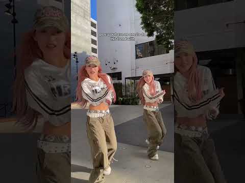 "shake it to the max" dance trend