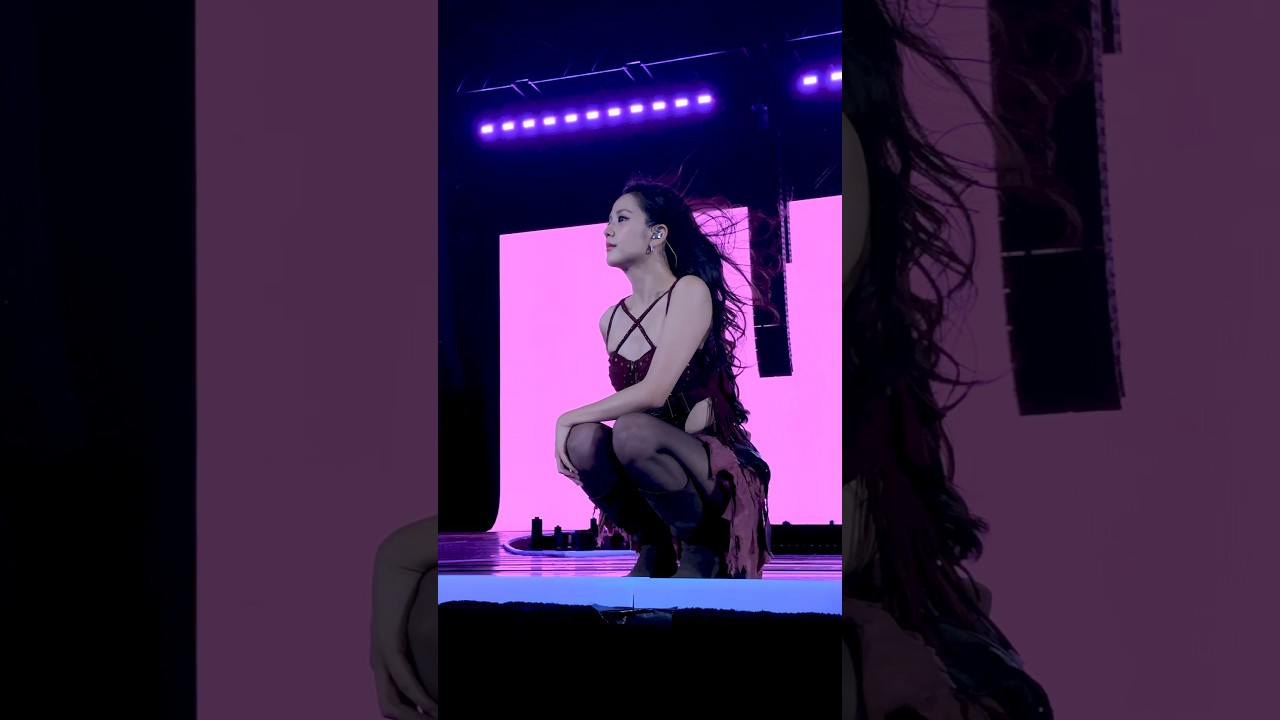 BLACKPINK's 'DEADLINE' World Tour Hits Bangkok! 🎤 Don't Miss JISOO's Performance