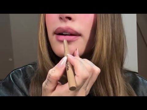 Hailey Bieber's Secret To Fuller Lips