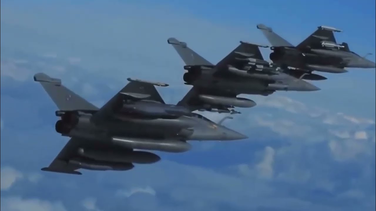 Comparaison entre Rafale, F-22 et Su-57 : Qui l'emporte ?