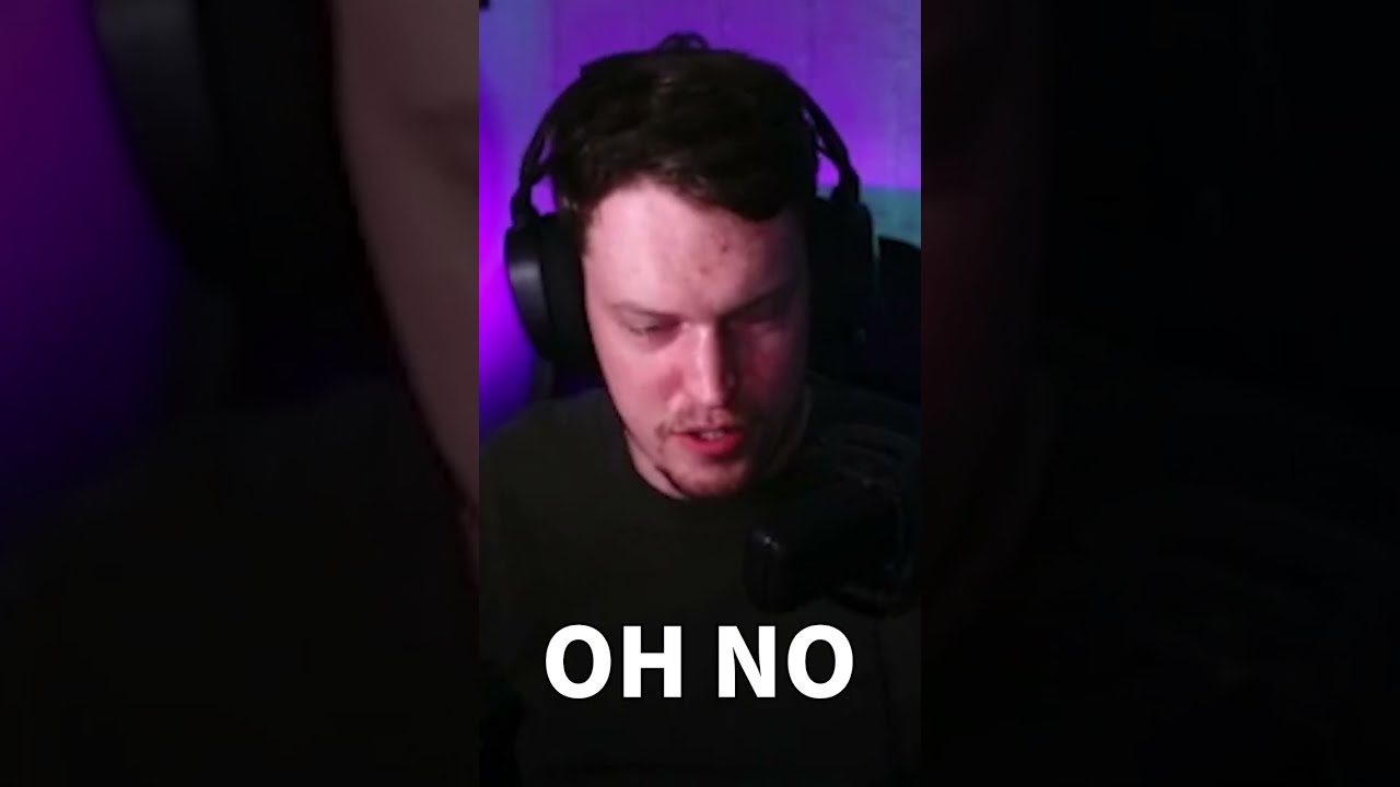 Twitch Chat Teases Out-of-Context Clip 🙄