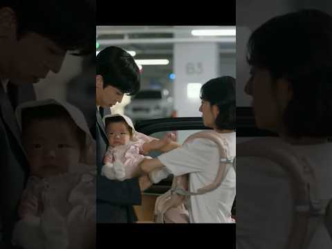 She handed over the baby | The Real Has Come #kdrama #shorts #drama #romcom