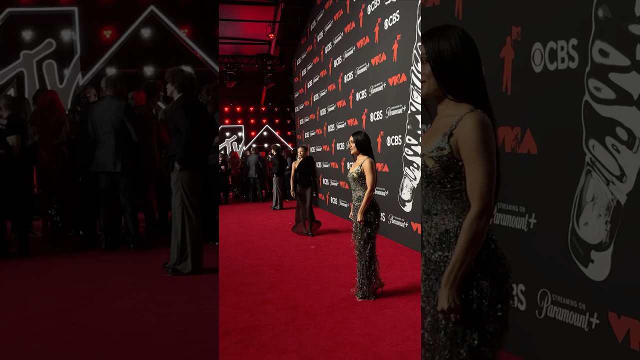 Pinch Me! Stunning Looks from VMAS 2025 Red Carpet β¨
