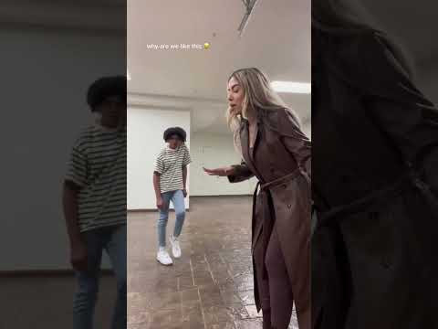 Viral riff challenge behind the scenes 😂 #riff #singing #challenge #comedy