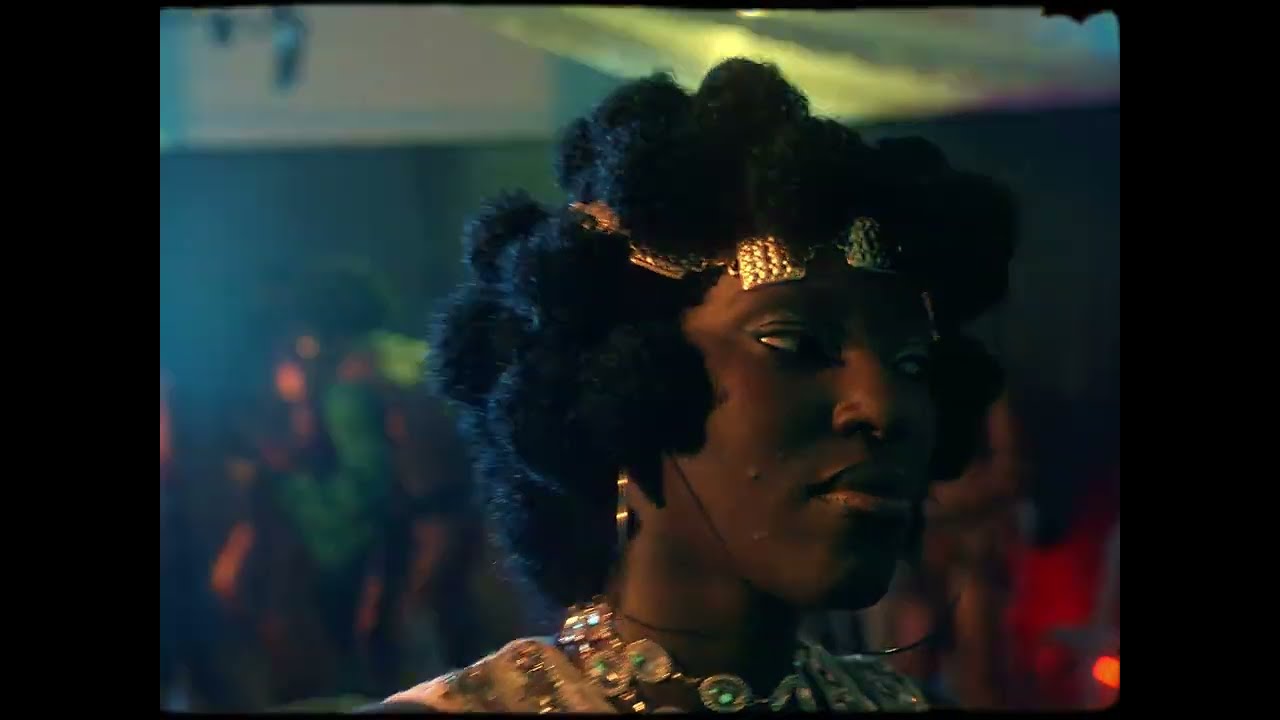 Ashs The Best - SOS (Official Clip) 🎶