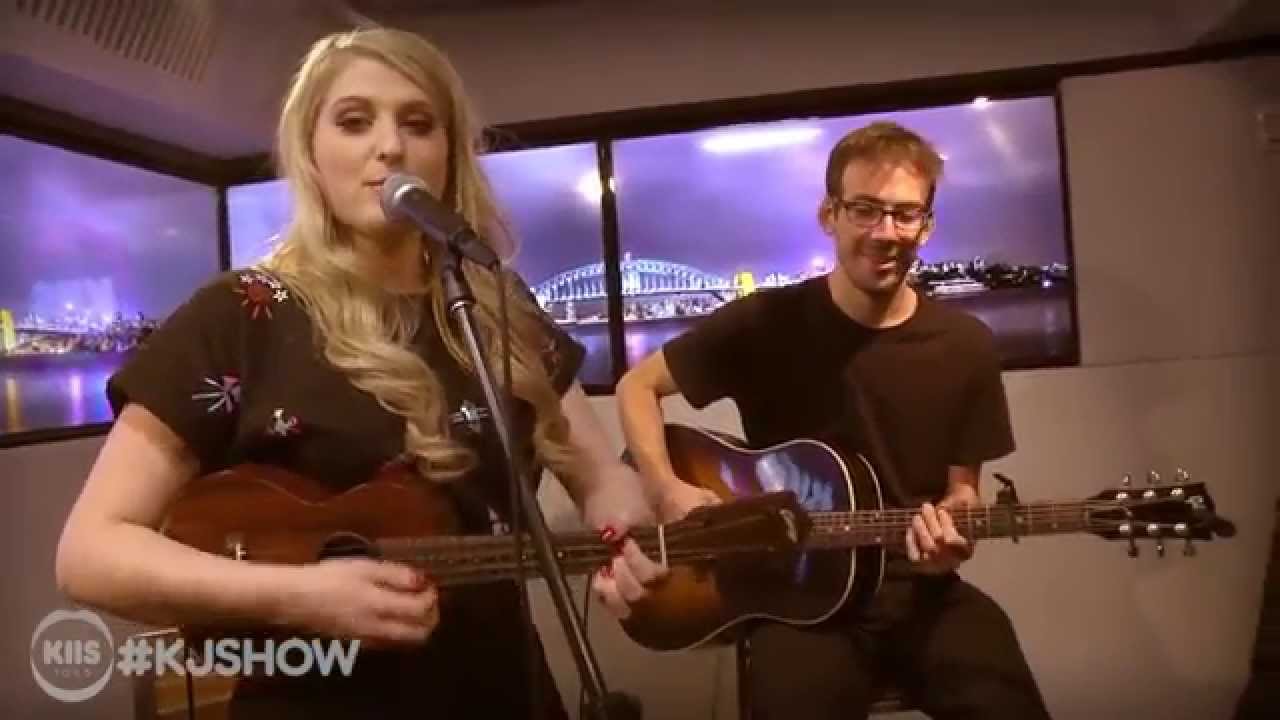 Meghan Trainor - All About That Bass (Live & Acoustic)