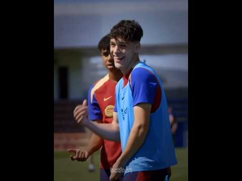 look at my boyfriend 😁 #football #reccomatation #elbruso #barcelona #hectorfort