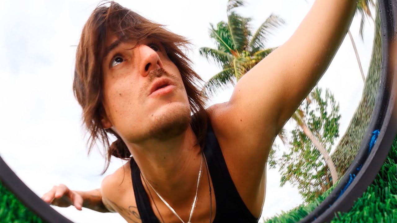 Danny Ocean - Ley Universal (Visualizer) 🎶 | New Music & Visual Experience