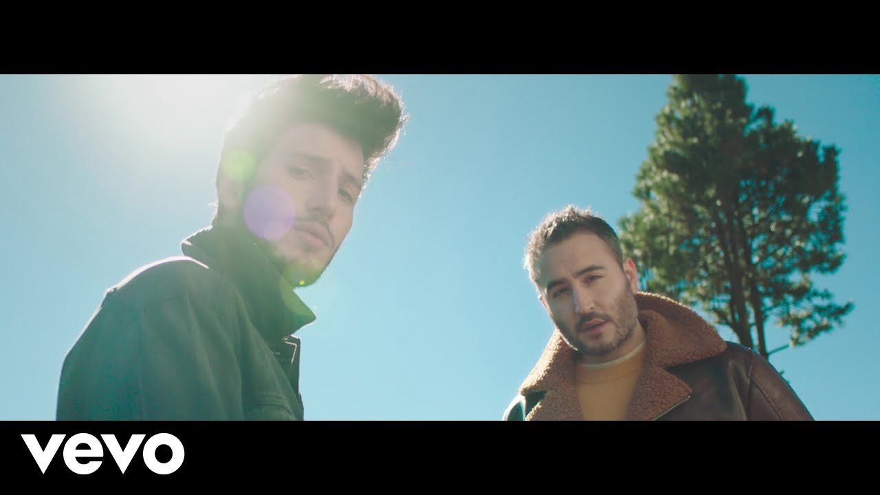 Sebastián Yatra & Reik Release Emotional New Music Video for 'Un Año' 🎶